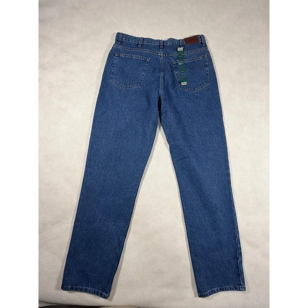 New LL Bean‎ Mens Classic Fit Jeans 35x32 Medium Wash Blue Denim Straight Leg